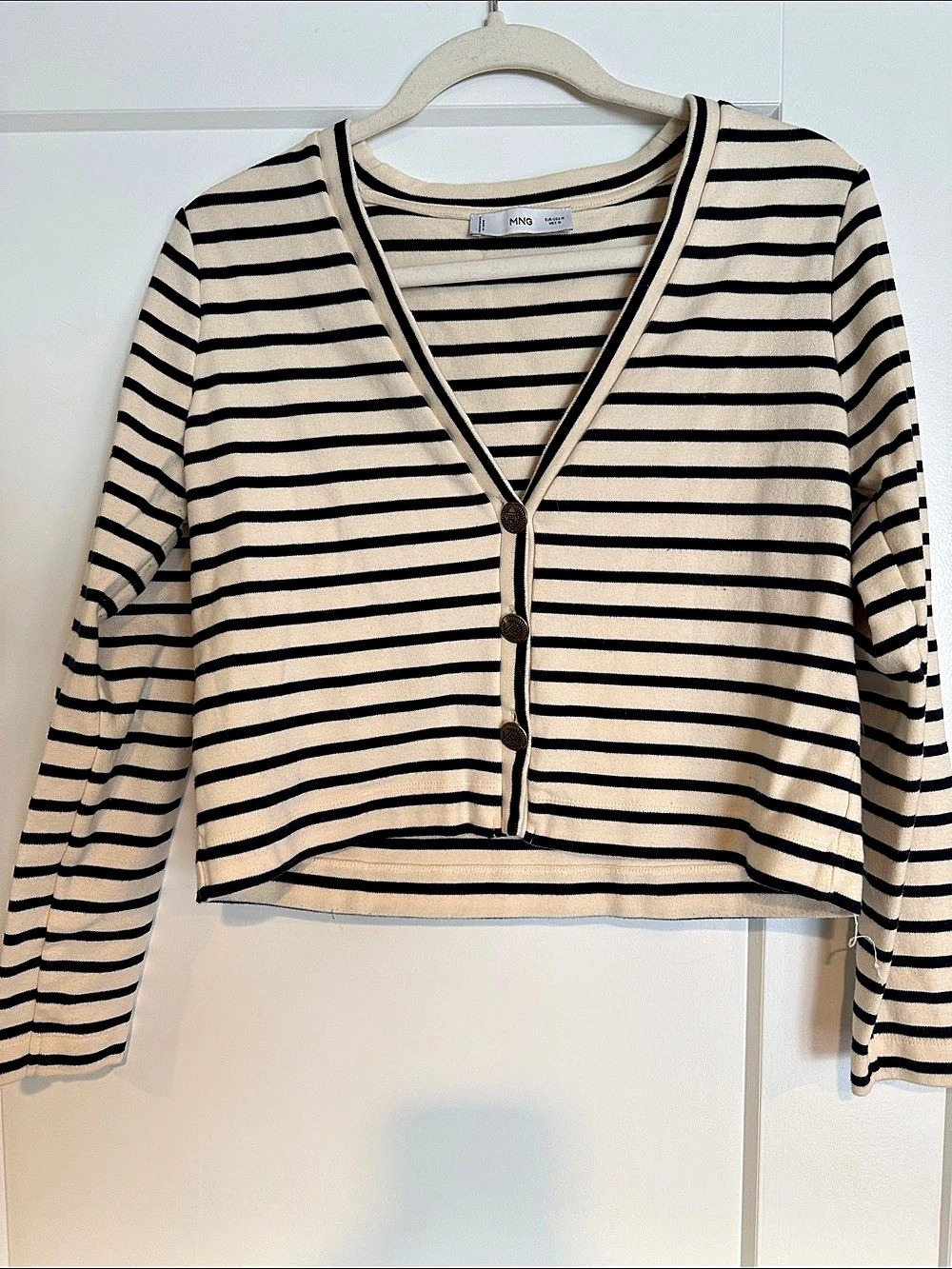 MNG Striped Cropped Cardigan in White & Black Size Medium